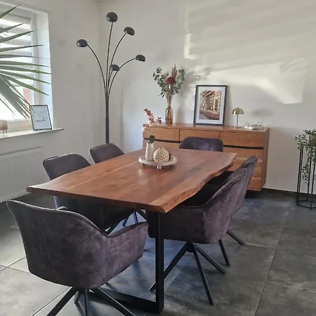 Ferienhaus Modernes In Mit Garten Nahe Mg Und Düsseldorf *