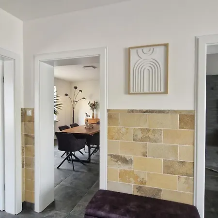 Modernes In Mit Garten Nahe Mg Und Düsseldorf *